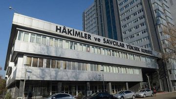 Resmi Gazete’de yayımlandı: 369 hakim ve savcının görev yeri değiştirildi.