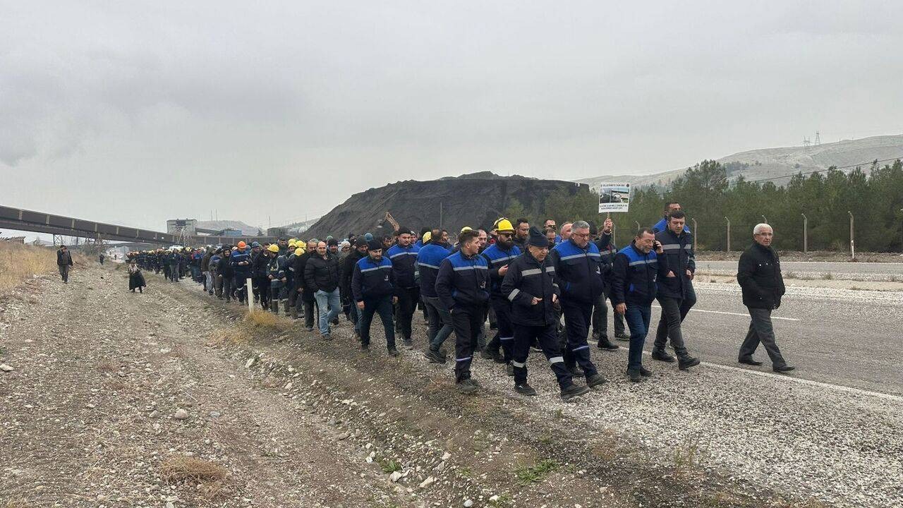 Çayırhan maden işçileri Hazine ve Maliye Bakanlığı’na yürüyor