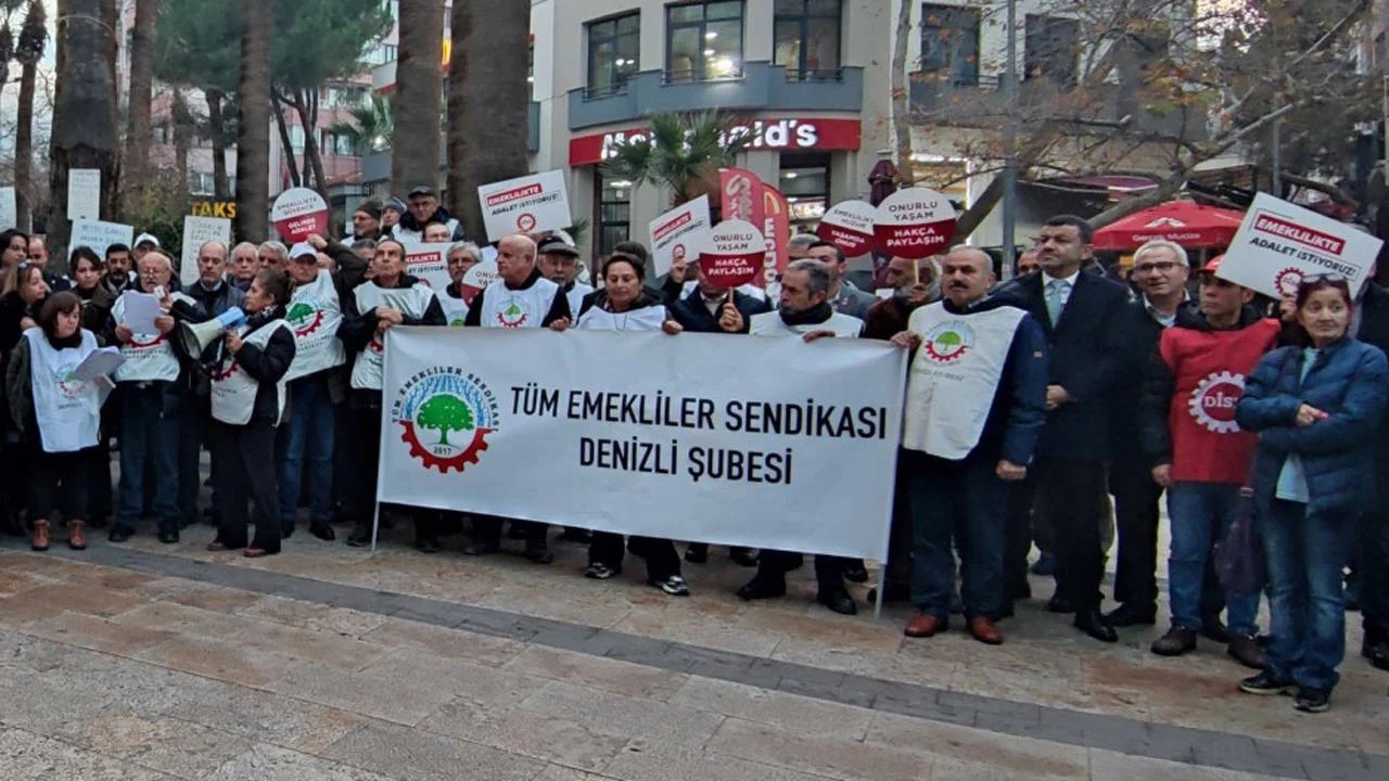 Herkes sahada, bir tek onlar yok: Muhatap kim?