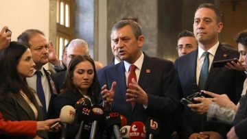 CHP Lideri Özel, Anayasa masasına oturmayız