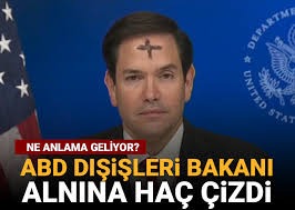 ABD Dışişleri Bakanı Marco Rubio, Alnında Haç İşaretiyle Açıklama Yaptı