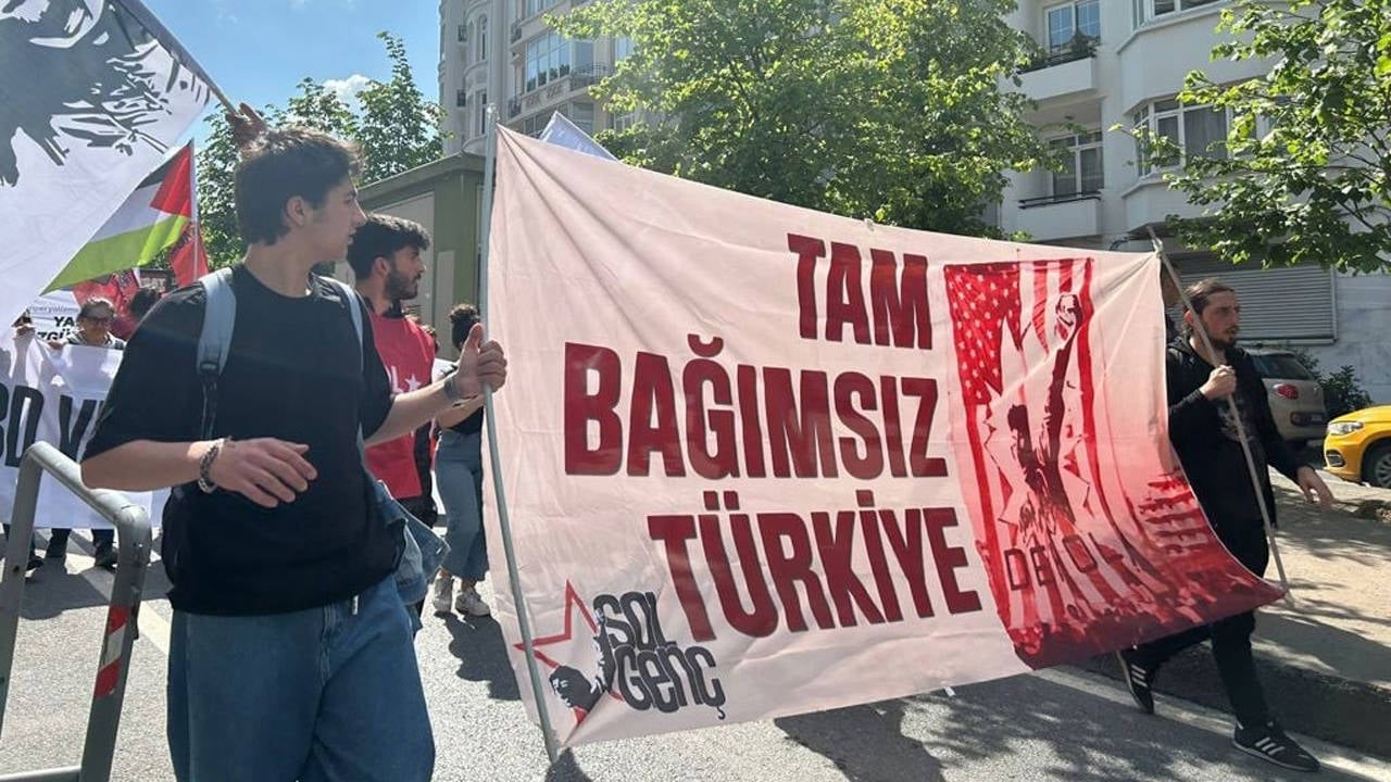 ŞİMDİ DENİZ OLMA ZAMANI… ÜÇ FİDANIN MÜCADELESİ MEYDANLARDA YÜKSELİYOR..